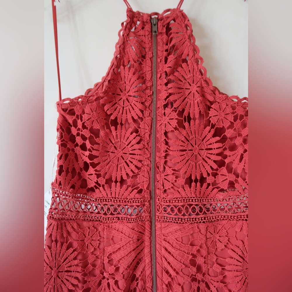 Love Triangle pencil dress in color Rose - Picture 12 of 13